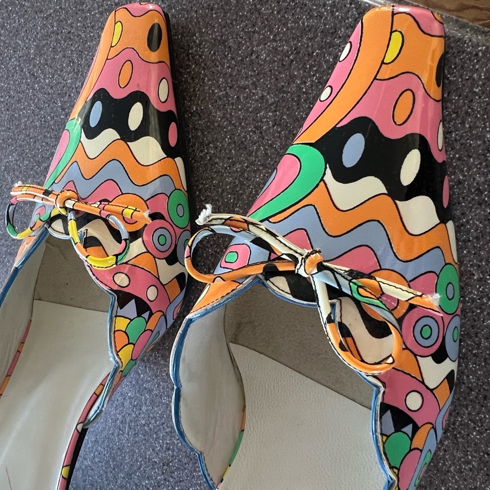 Stuart Weitzman Multicolor Heels - Picture 3 of 5